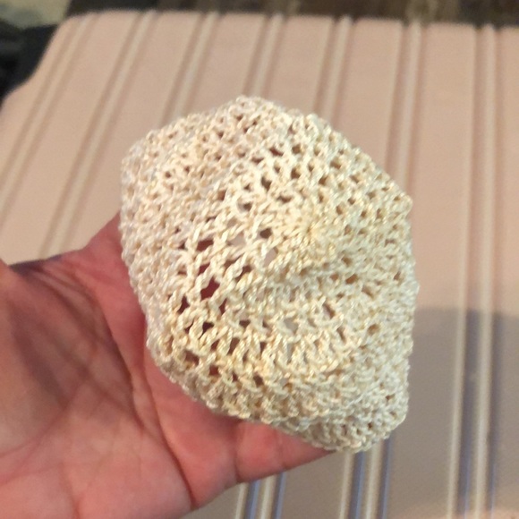 🏵New handmade crocheted preemie (or doll) hat in cream cotton thread - Picture 3 of 4